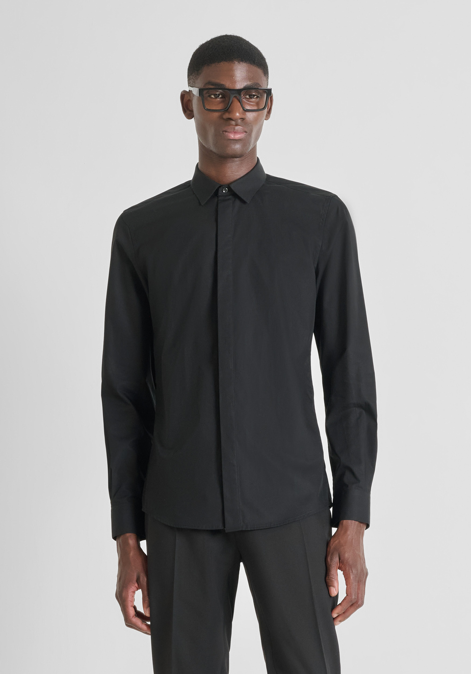 "LONDON" SLIM-FIT SHIRT IN EASY-IRON COTTON WITH CONCEALED BUTTONS - Antony Morato Online Shop