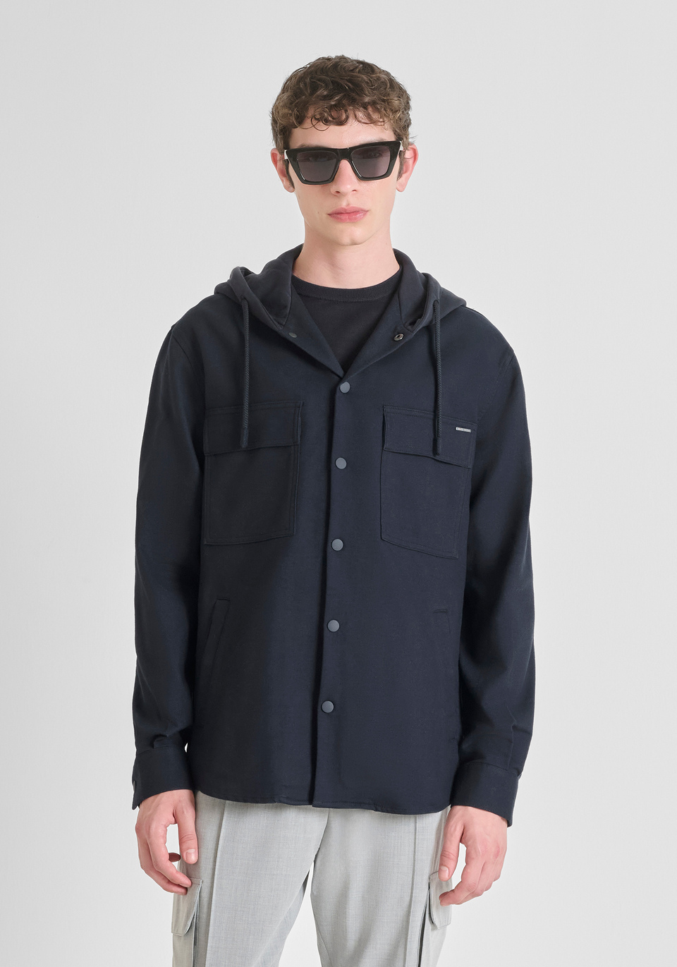 CHEMISE REGULAR FIT AVEC CAPUCHE EN TISSU CONTRASTANT - Antony Morato Online Shop