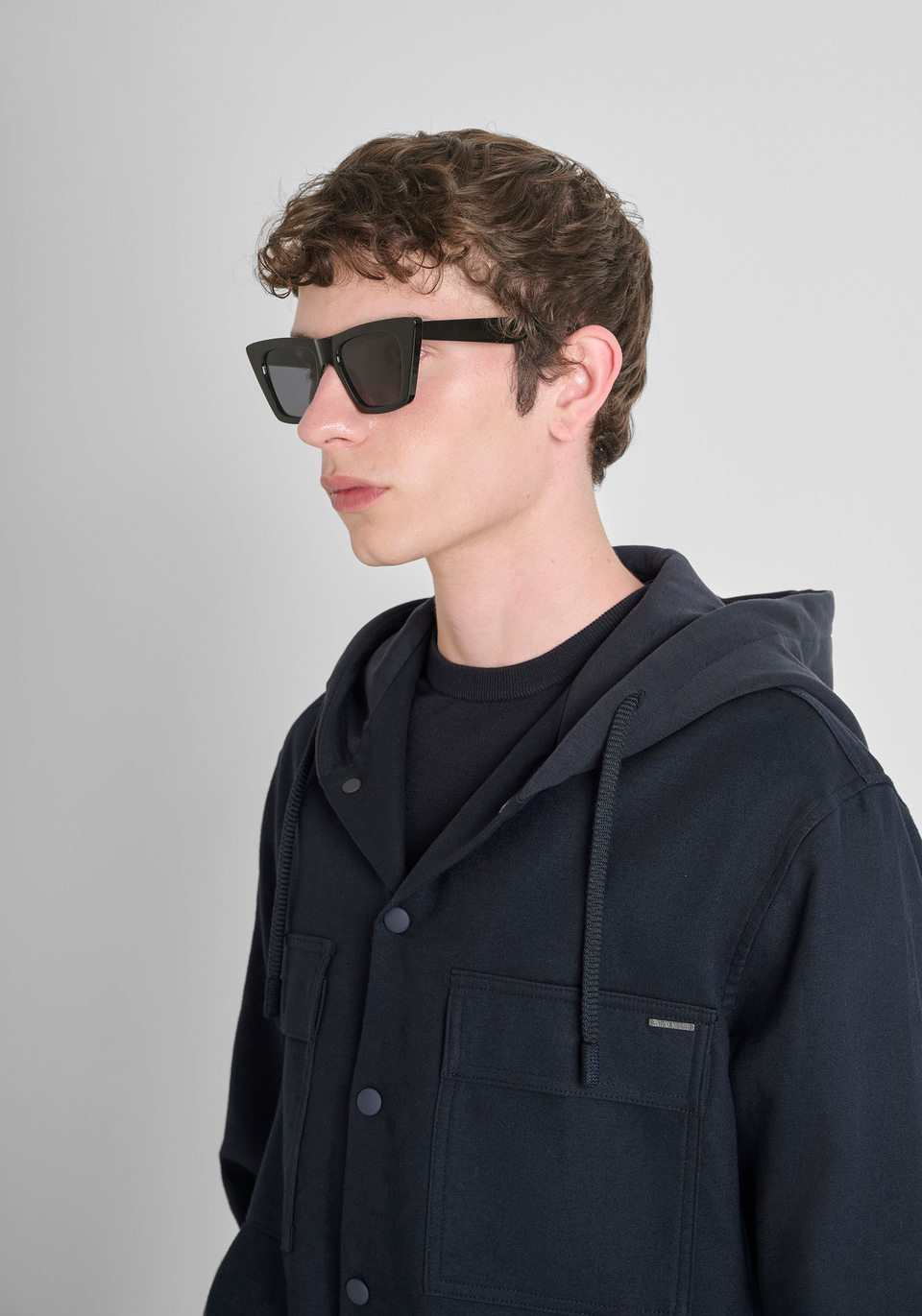 CHEMISE REGULAR FIT AVEC CAPUCHE EN TISSU CONTRASTANT - Antony Morato Online Shop