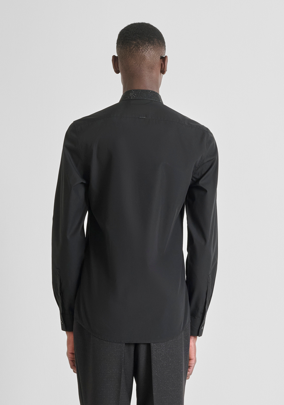 SLIM FIT "LONDON" SHIRT IN EASY IRON FABRIC WITH STUDS - Antony Morato Online Shop