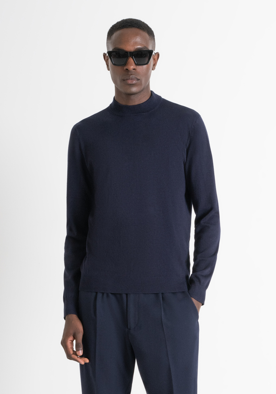 REGULAR FIT BLUE MID NECK SWEATER IN ELASTIC VISCOSE Antony Morato