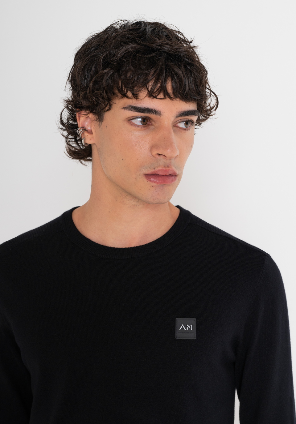 PULL SLIM FIT EN VISCOSE MÉLANGÉE AVEC LOGO EN CAOUTCHOUC - Antony Morato Online Shop