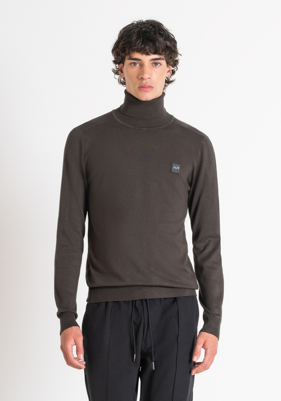 Patched rib knit carrot sweater pants sales