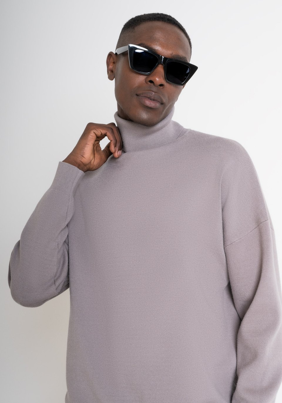 RELAXED FIT SWEATER IN VISCOSE AND NYLON BLEND - Antony Morato Online Shop