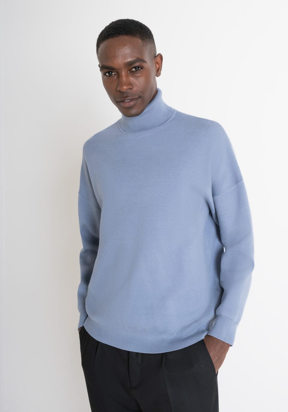 MAGLIA CON ZIP RELAXED FIT IN FILATO MISTO AZZURRO Antony Morato