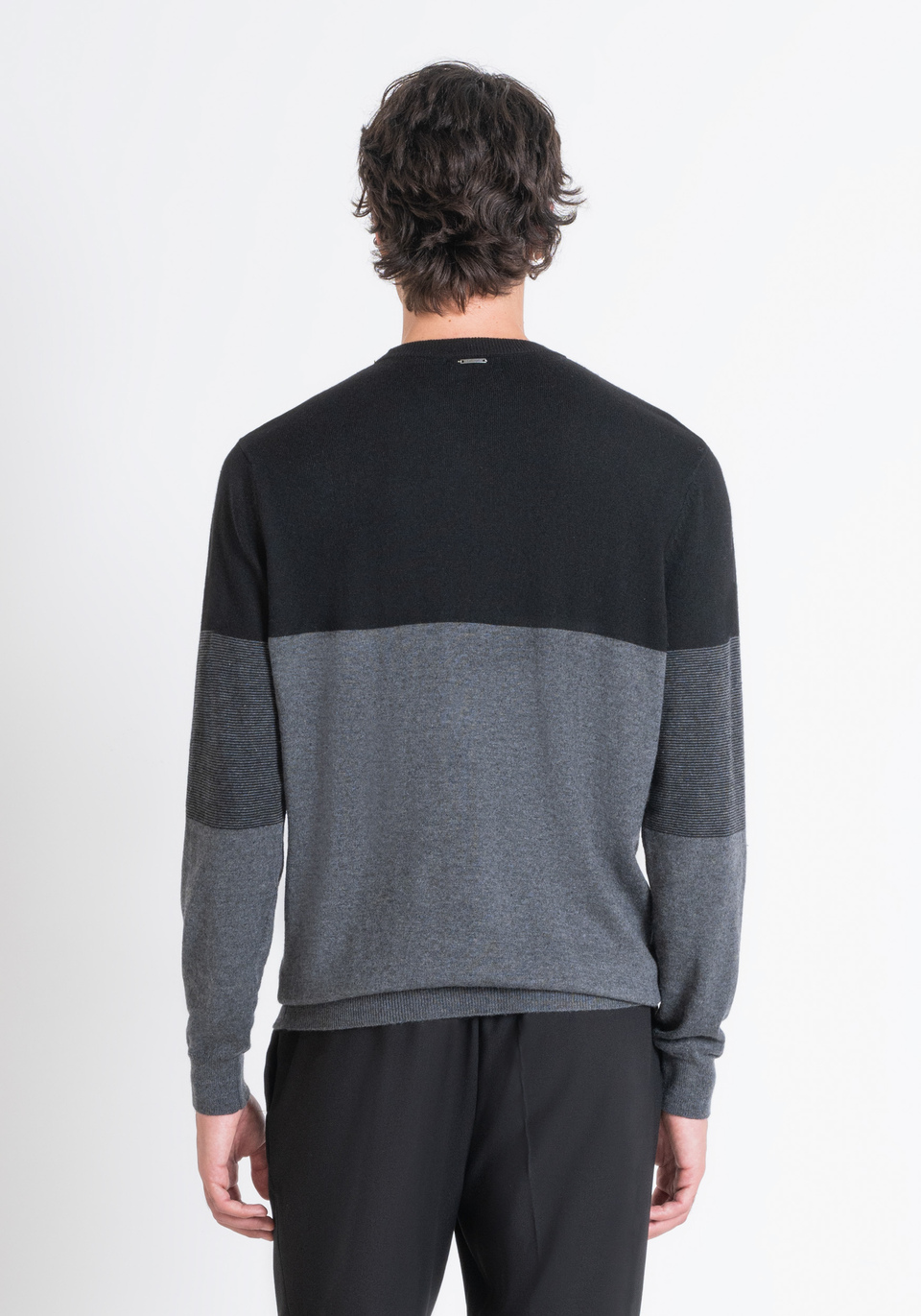 PULL REGULAR FIT EN LAINE MÉRINOS MÉLANGÉE AVEC MOTIF ABSTRAIT - Antony Morato Online Shop