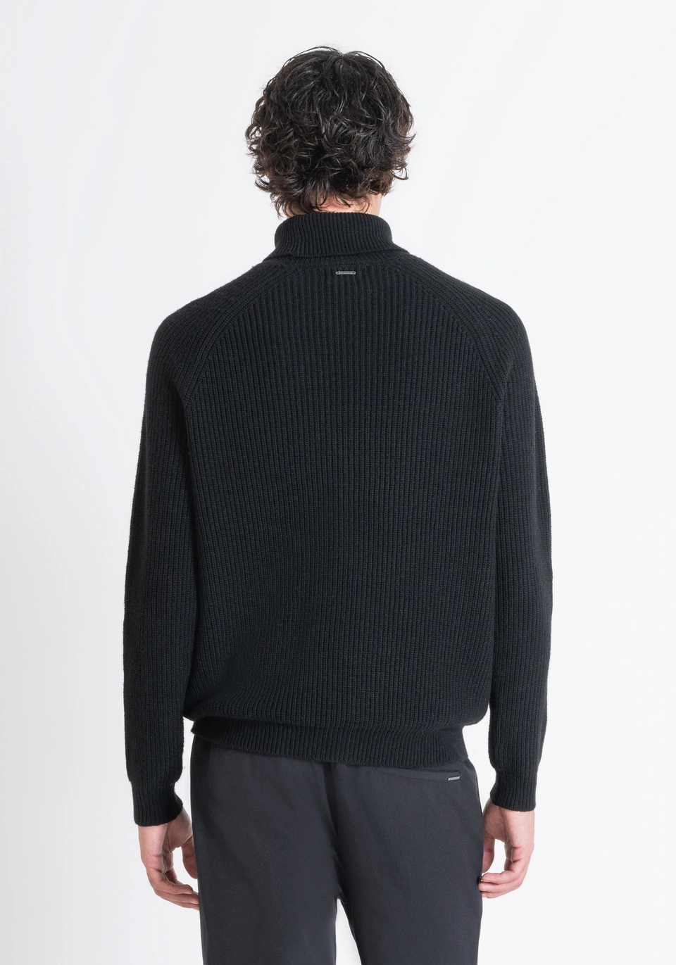 PULL À COL MONTANT REGULAR FIT NOIR EN LAINE MÉLANGÉE - Antony Morato Online Shop