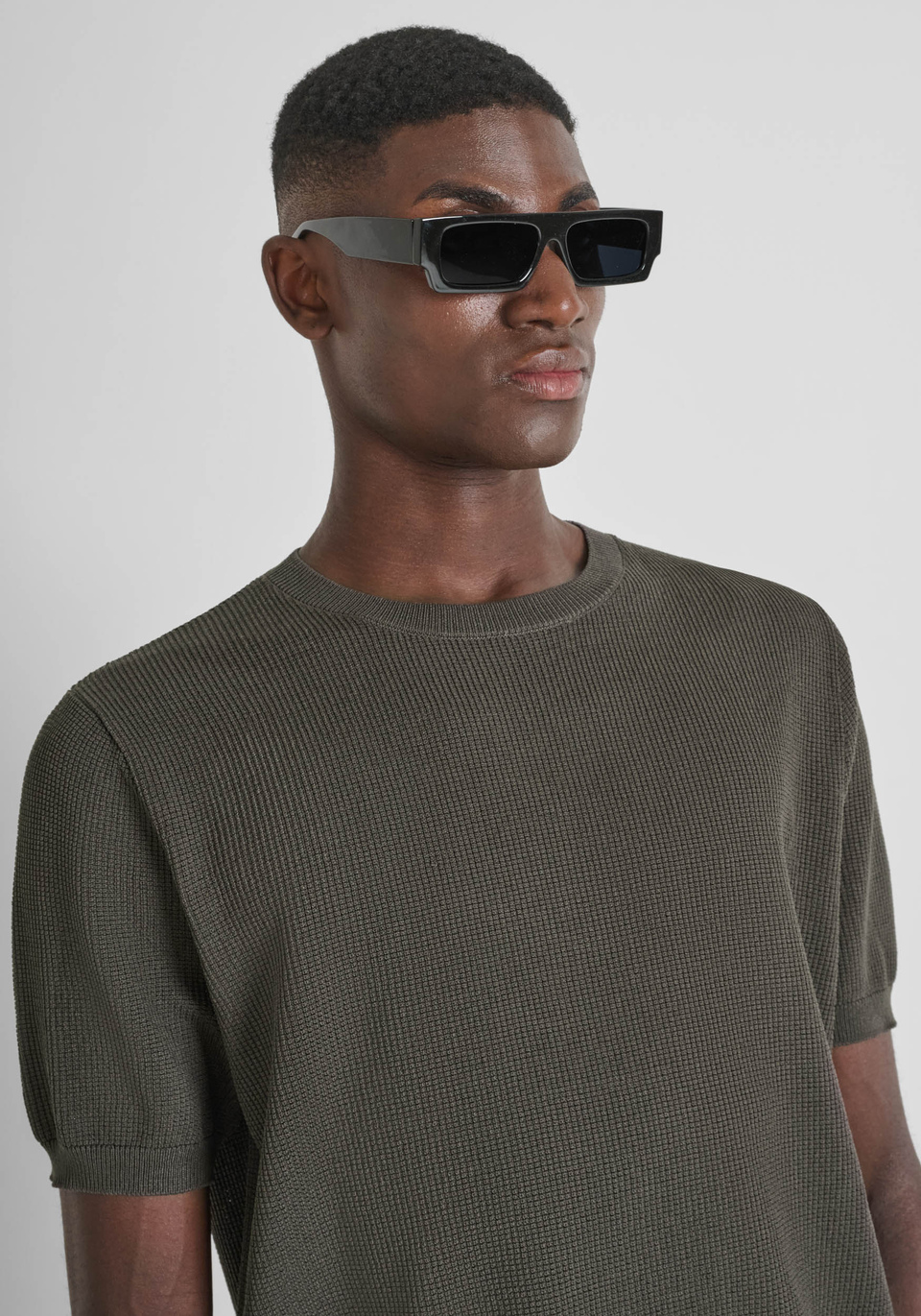 SHORT SLEEVE REGULAR FIT SUPER FINE VISCOSE BLEND JERSEY - Antony Morato Online Shop