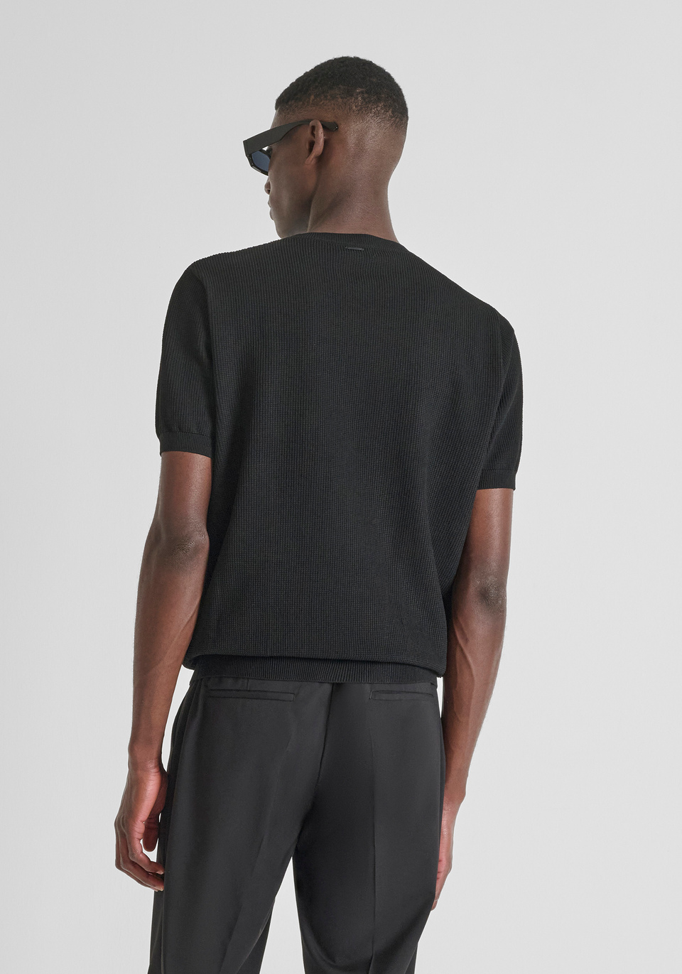 KURZARM-PULLOVER REGULAR FIT AUS SUPER FEINER VISKOSEMISCHUNG - Antony Morato Online Shop