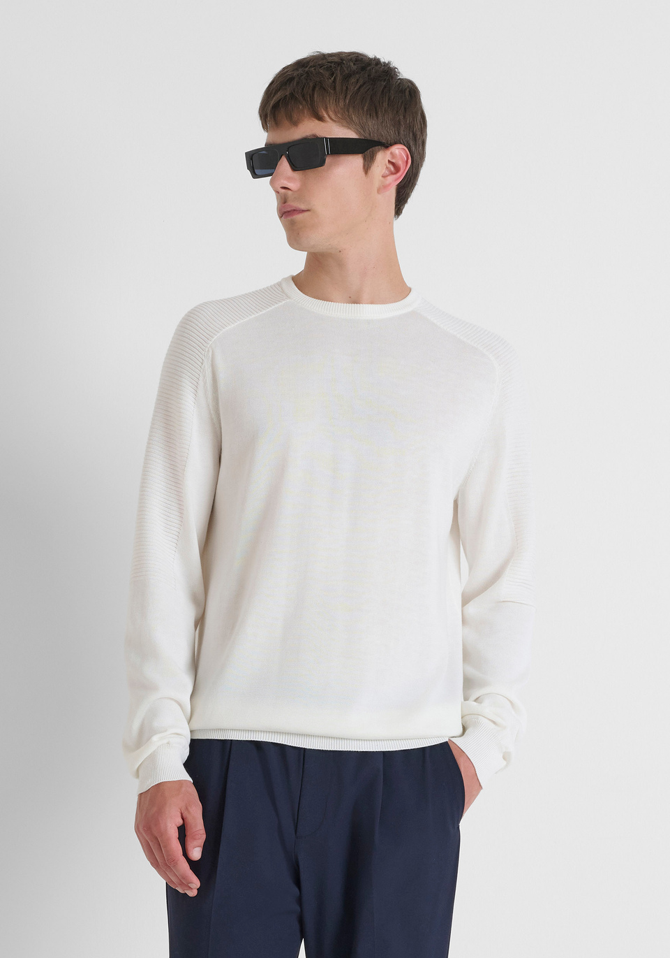 REGULAR FIT SWEATER IN MERINO WOOL BLEND | Antony Morato