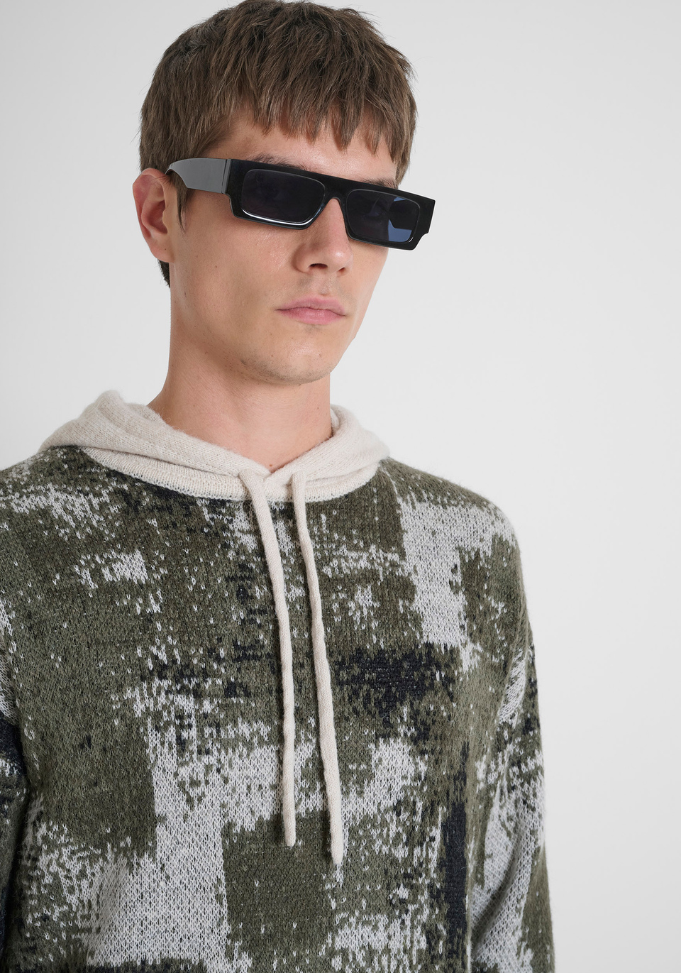 SUDADERA CON CAPUCHA RELAXED FIT EN HILO CÁLIDO - Antony Morato Online Shop