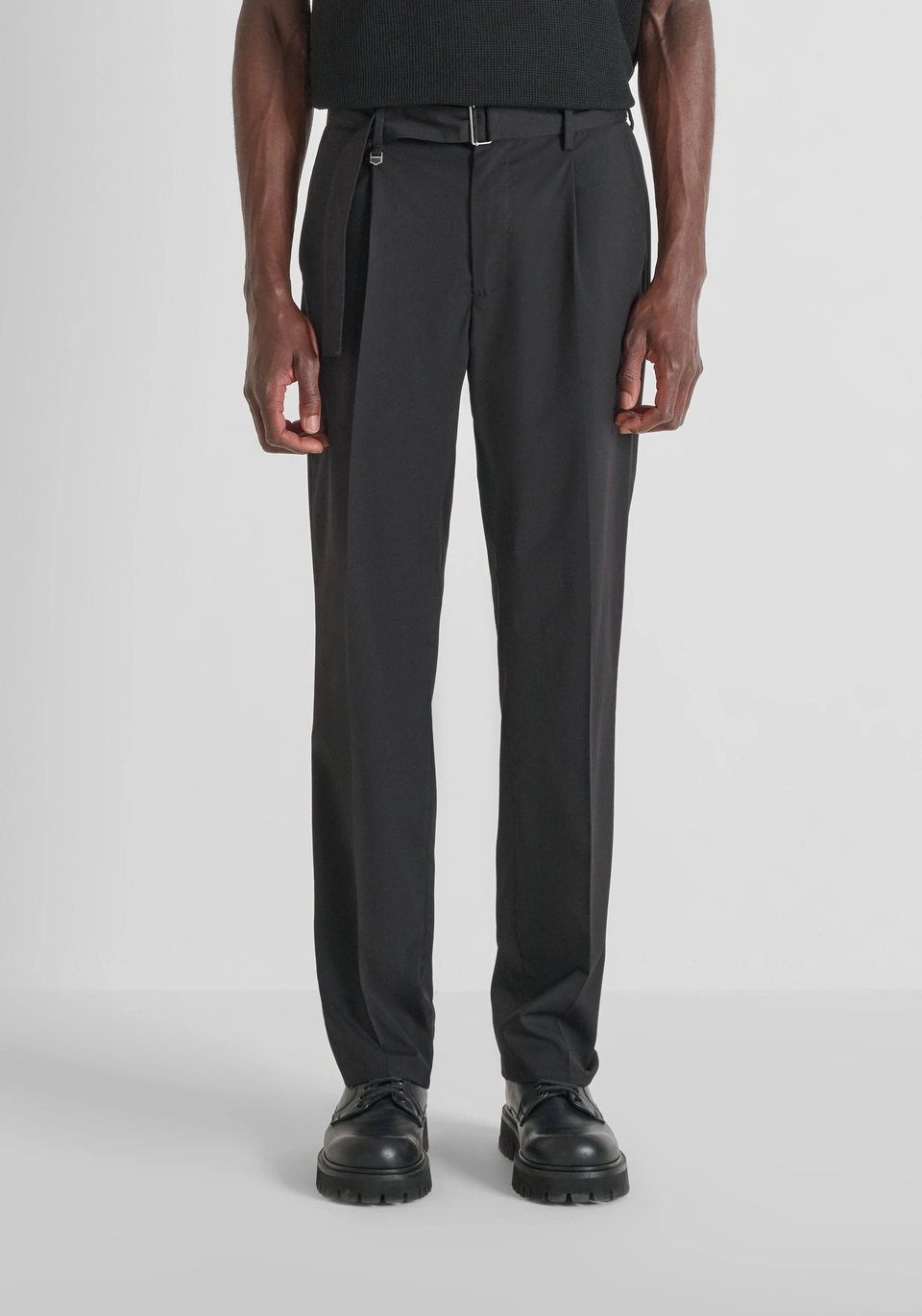 PANTALONES RELAXED FIT "ALAN" EN MEZCLA DE VISCOSA ELÁSTICA - Antony Morato Online Shop