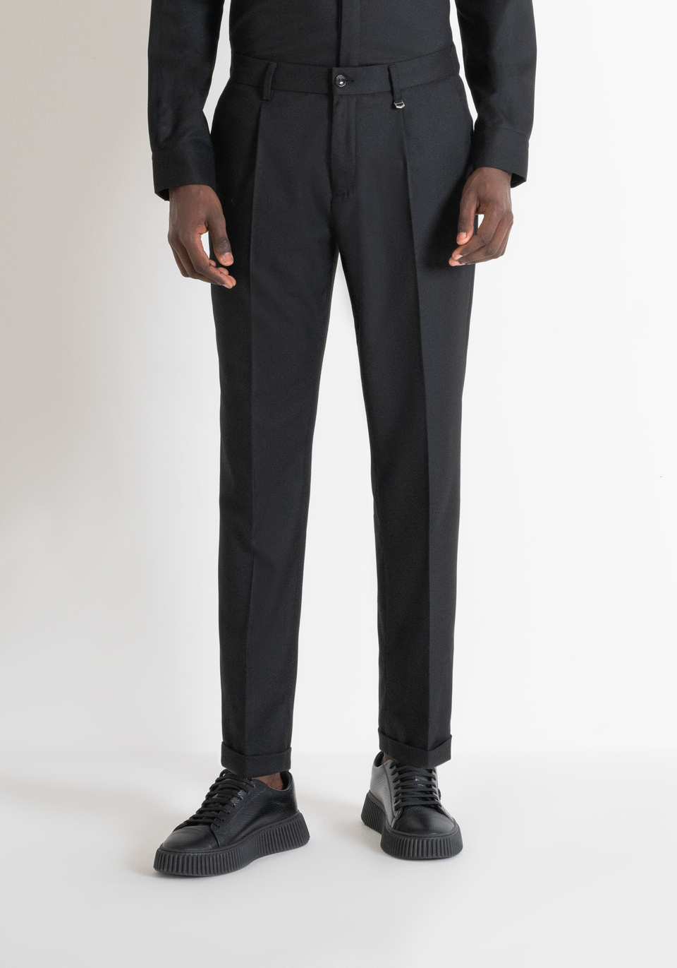 CARROT FIT "GUSTAF" BLACK TROUSERS IN VISCOSE - Antony Morato Online Shop