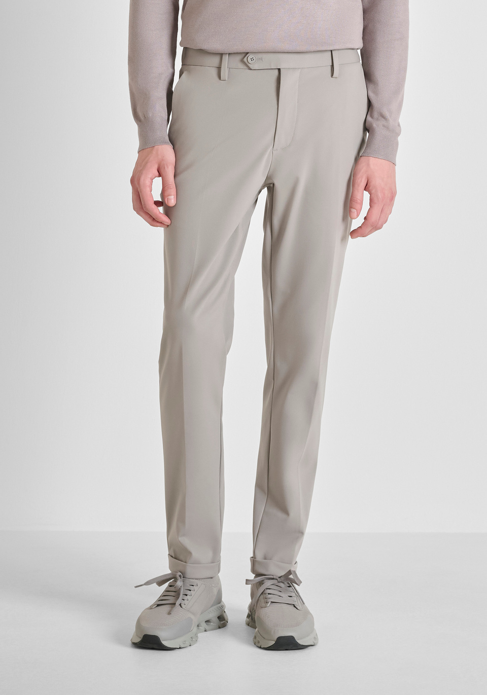 SLIM FIT „RAD" HOSE AUS BI-STRETCH TECHNISCHEM GEWEBE - Antony Morato Online Shop