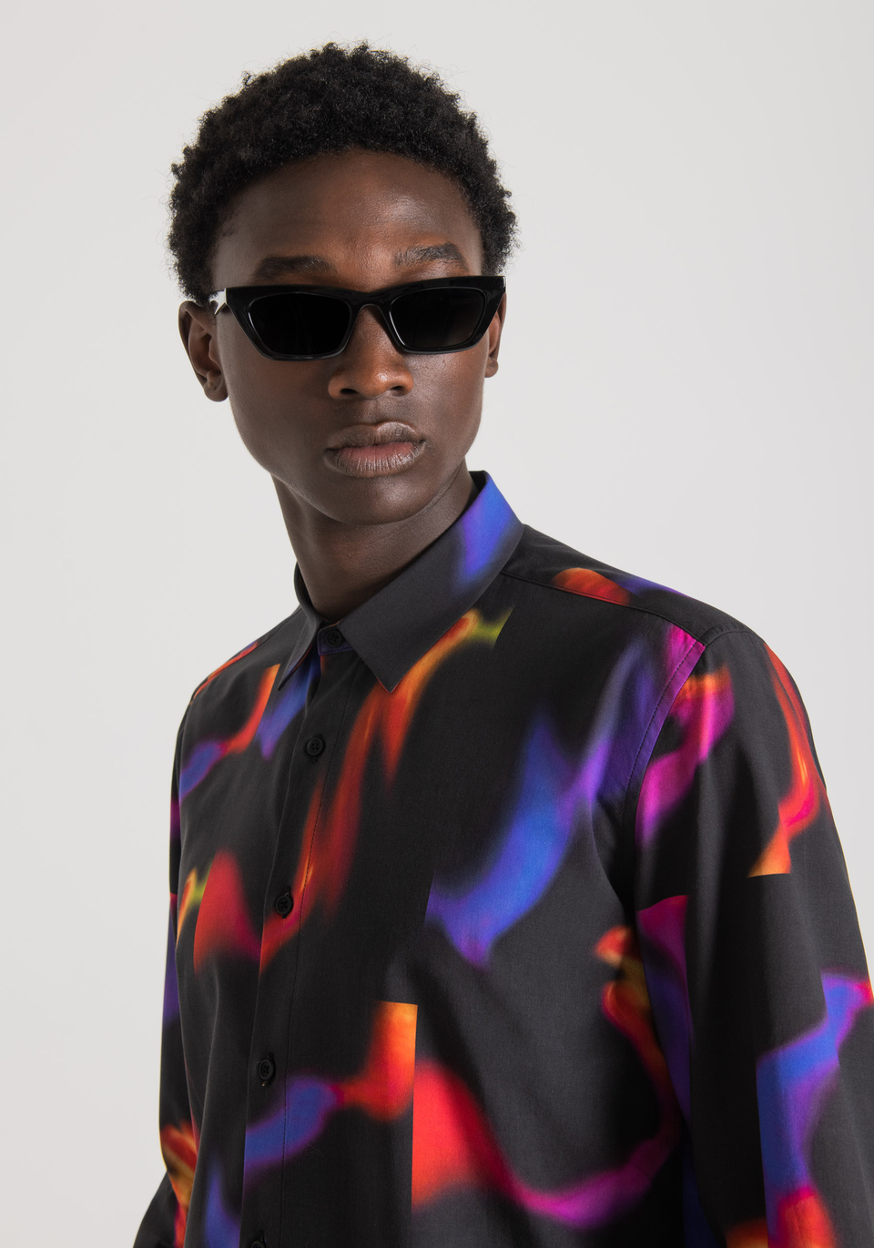 "BARCELONA" STRAIGHT FIT SHIRT IN SOFT COTTON BLEND FABRIC WITH MULTICOLOUR PATTERN - Antony Morato Online Shop