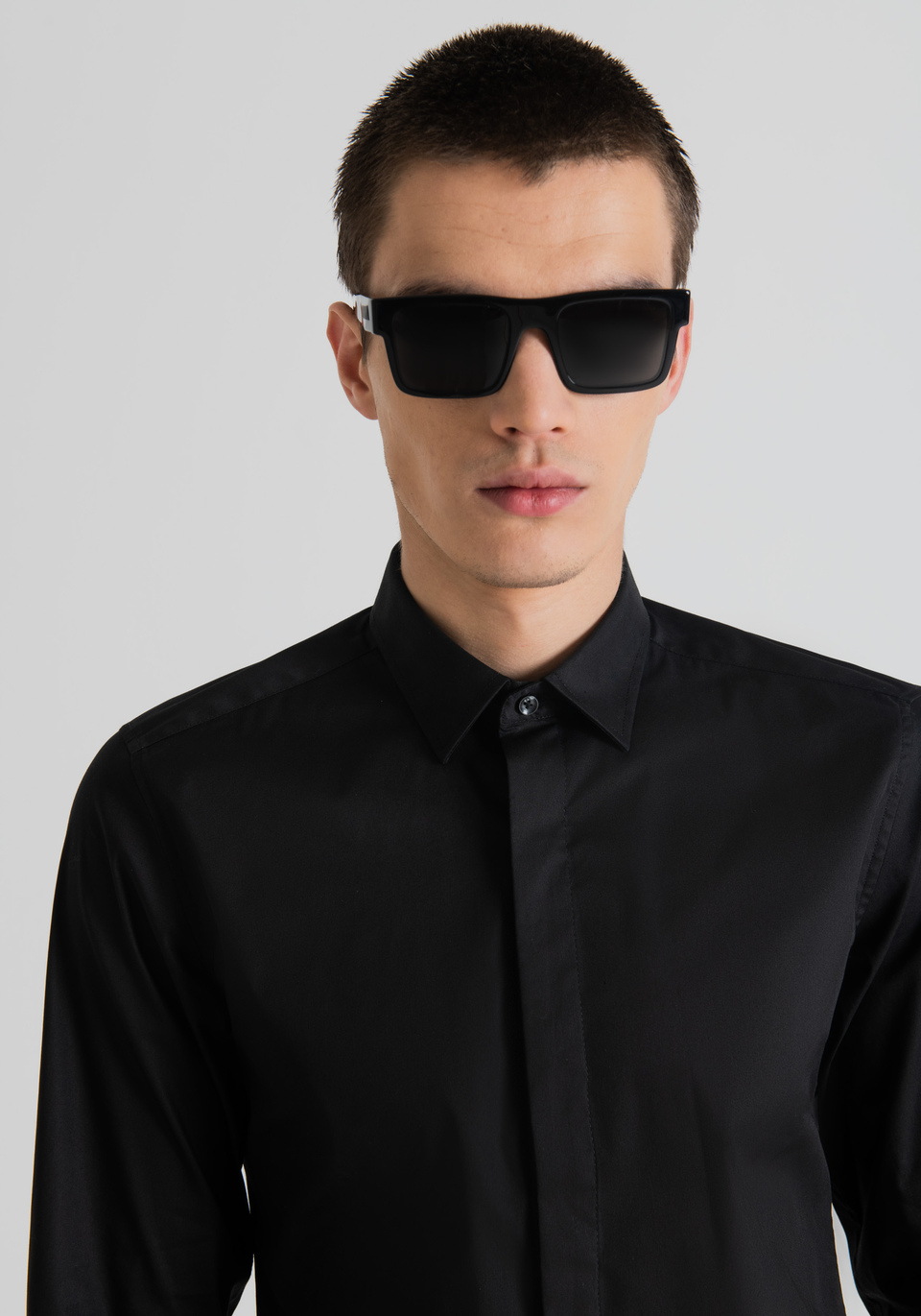 SHIRT WITH CONCEALED BUTTON PLACKET - Antony Morato Online Shop