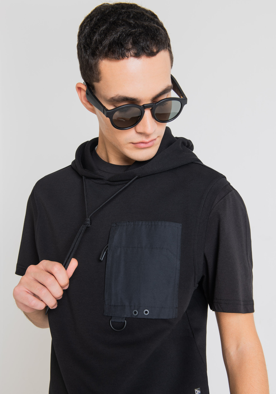REGULAR FIT SLEEVELESS HOODIE IN COTTON BLEND WITH HOOD - Antony Morato Online Shop