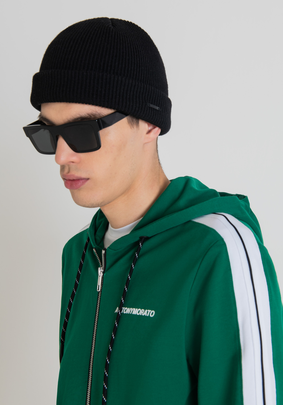 SWEATSHIRTJACKE SLIM FIT MIT REISSVERSCHLUSS UND KAPUZE - Antony Morato Online Shop