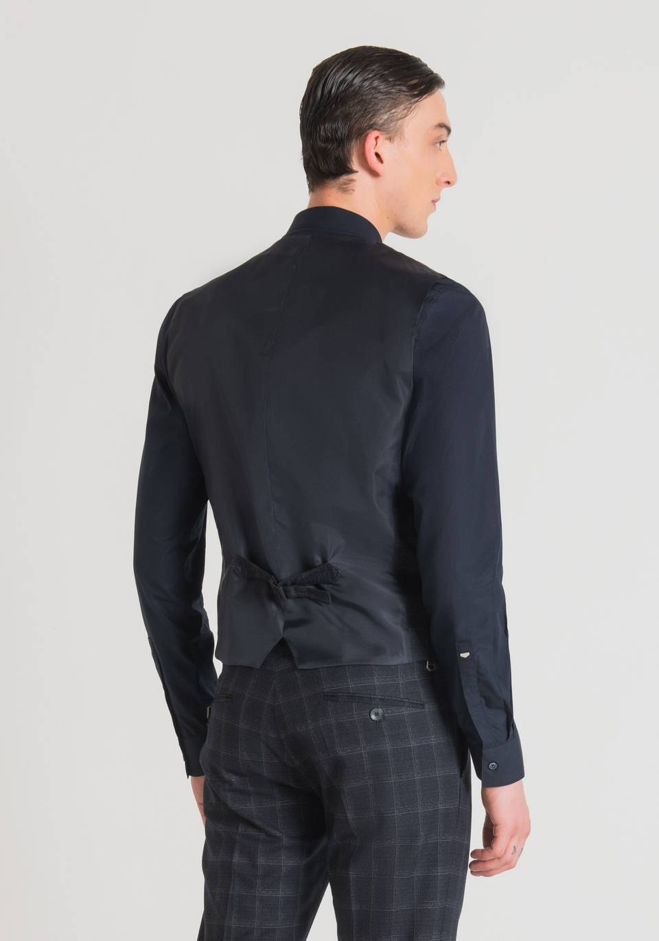 SLIM FIT WAISTCOAT IN STRETCH VISCOSE BLEND WITH CHECK PATTERN - Antony Morato Online Shop