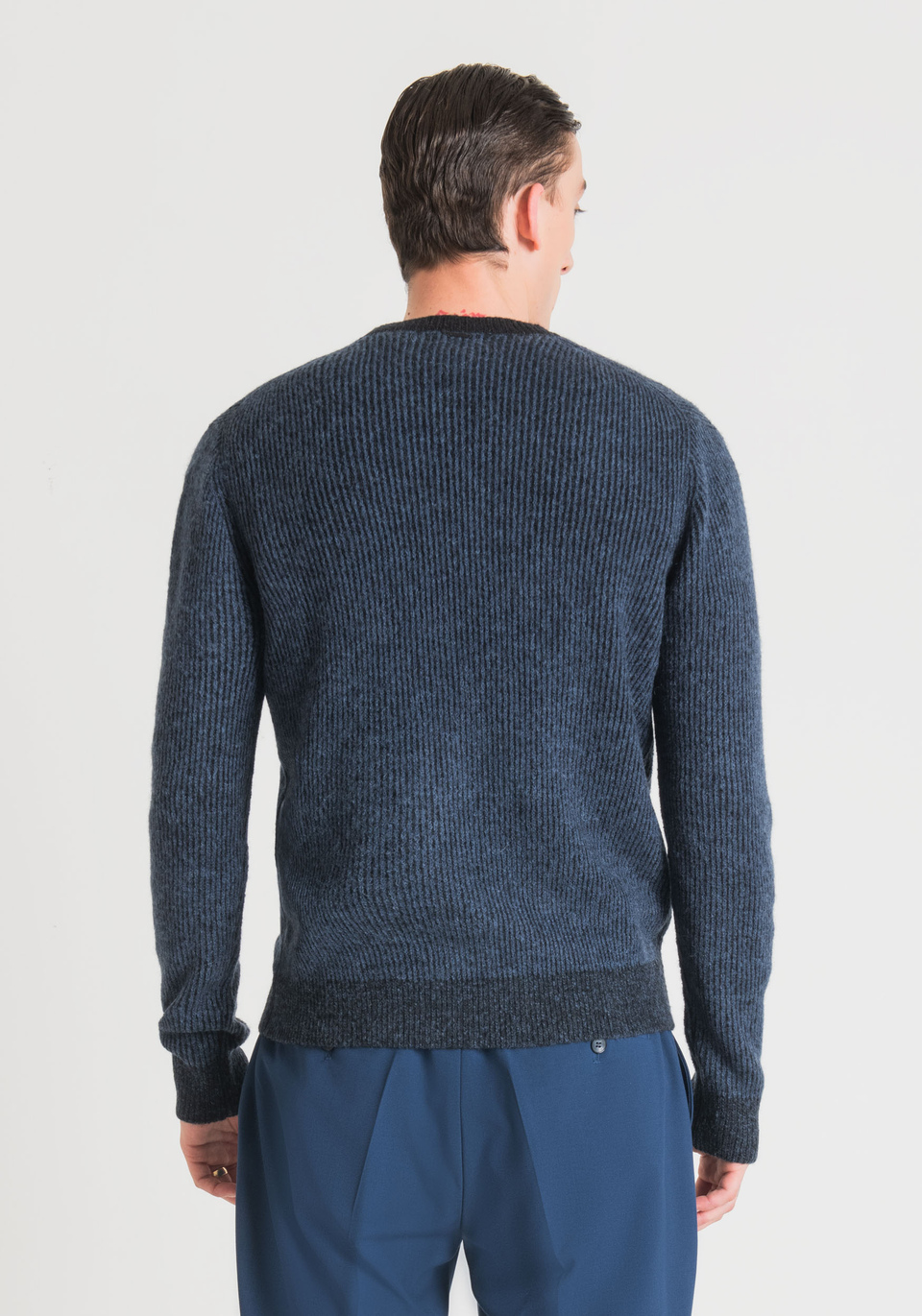 MAGLIA REGULAR FIT IN CALDO FILATO MISTO LANA MOHAIR CON COSTA INGLESE - Antony Morato Online Shop