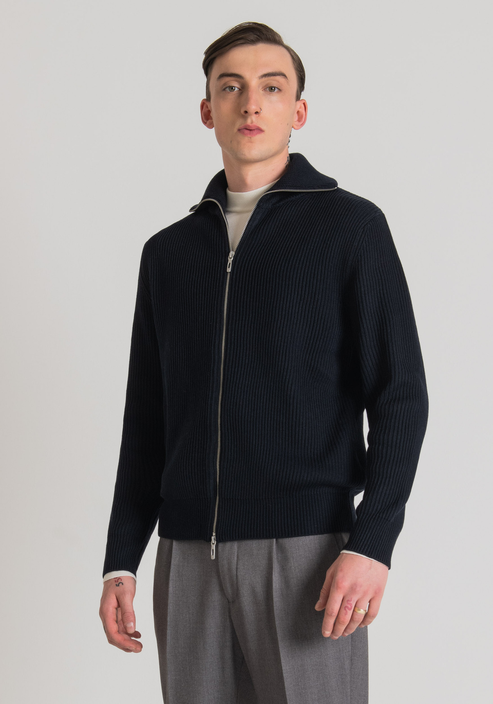 REGULAR FIT SWEATSHIRT WITH ZIP IN WOOL BLEND YARN WITH ALL-OVER ENGLISH RIB - Antony Morato Online Shop