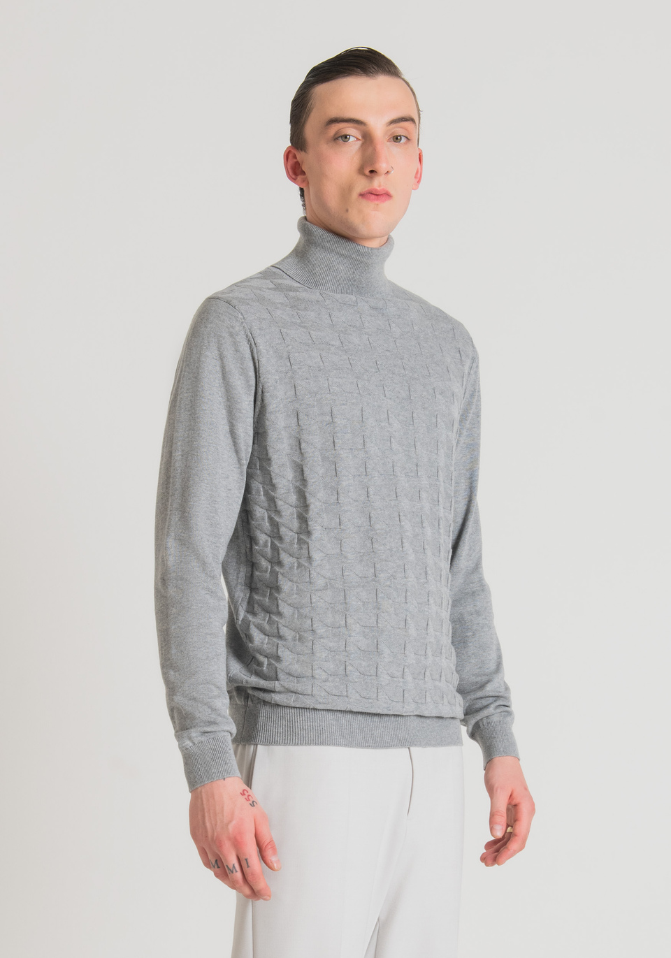 REGULAR FIT SWEATER IN WOOL BLEND COTTON YARN WITH 3D JACQUARD PATTERN - Antony Morato Online Shop
