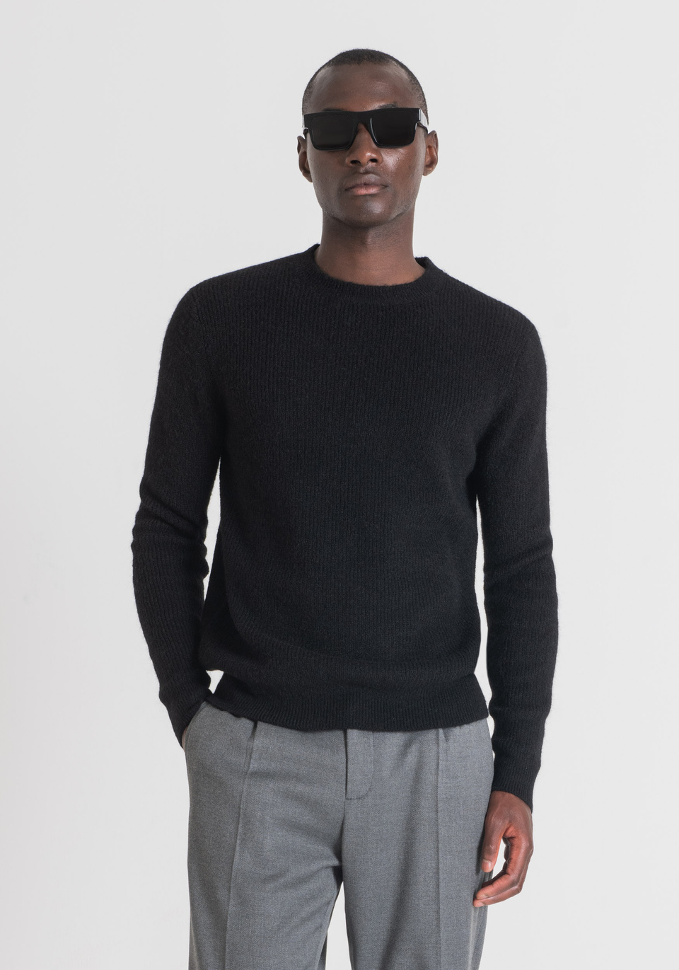 SLIM FIT SWEATER IN SOFT ALPACA BLEND 