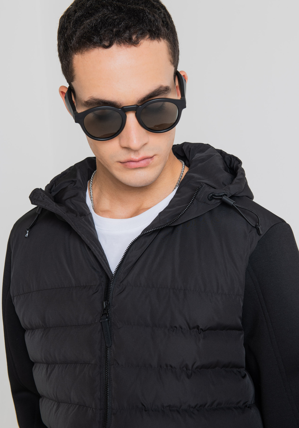 SLIM FIT JACKET IN QUILTED TECHNICAL FABRIC - Antony Morato Online Shop