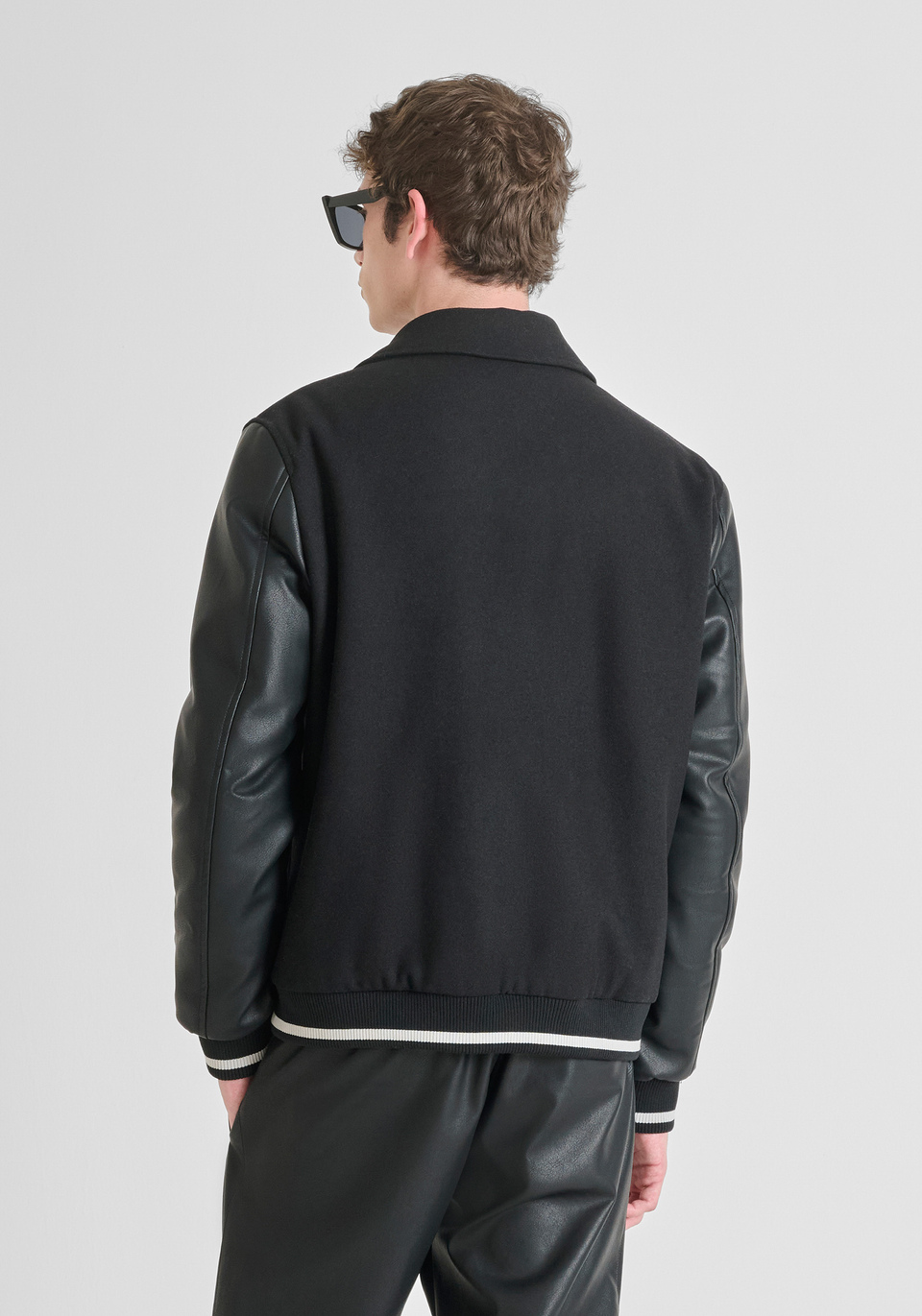 CHAQUETA COLLEGE REGULAR FIT DE MEZCLA DE LANA Y RELLENO ECOLÓGICO DUPONT SORONA - Antony Morato Online Shop