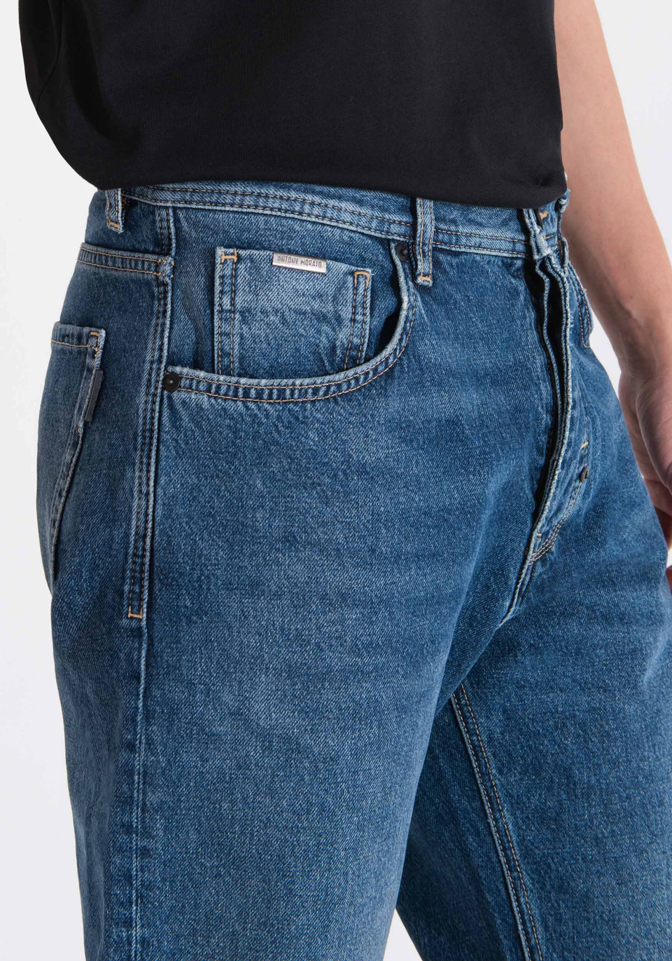 REGULAR STRAIGHT FIT "JOE" JEANS IN CLASSIC BLUE DENIM - Antony Morato Online Shop