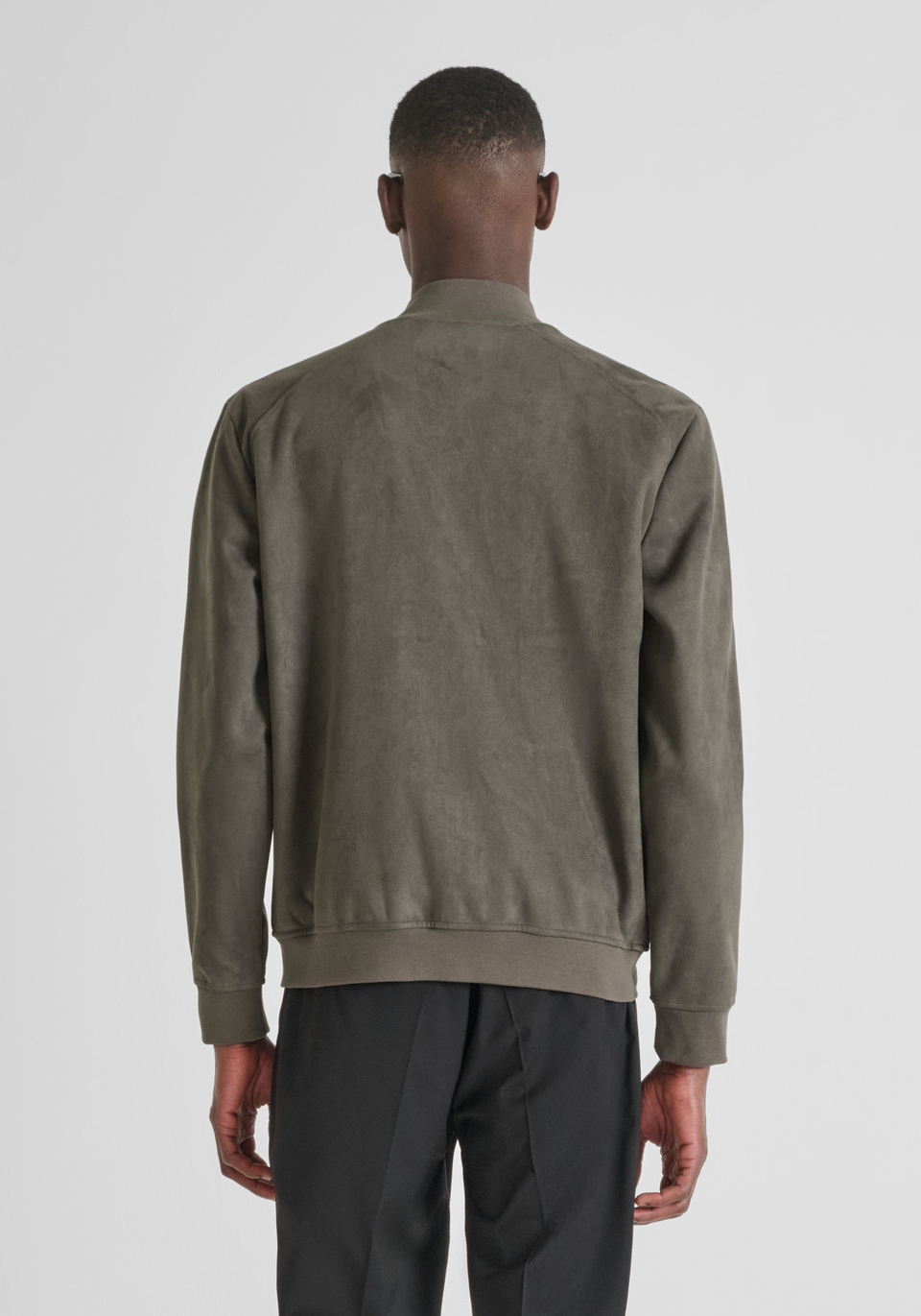 REGULAR FIT SWEATSHIRT MIT REISSVERSCHLUSS AUS WILDLEDER-EFFEKT STOFF - Antony Morato Online Shop