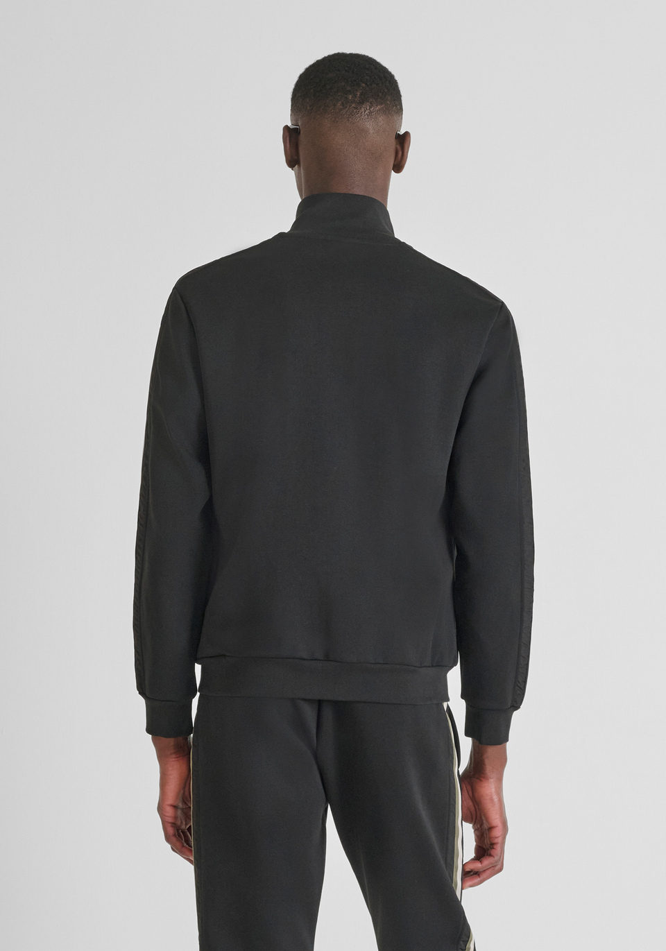 SWEAT REGULAR FIT AVEC ZIP EN MÉLANGE COTON AVEC BANDES - Antony Morato Online Shop