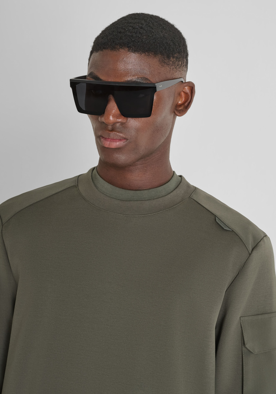 REGULAR FIT CREW NECK SWEATSHIRT WITH CONTRASTING INSERTS - Antony Morato Online Shop