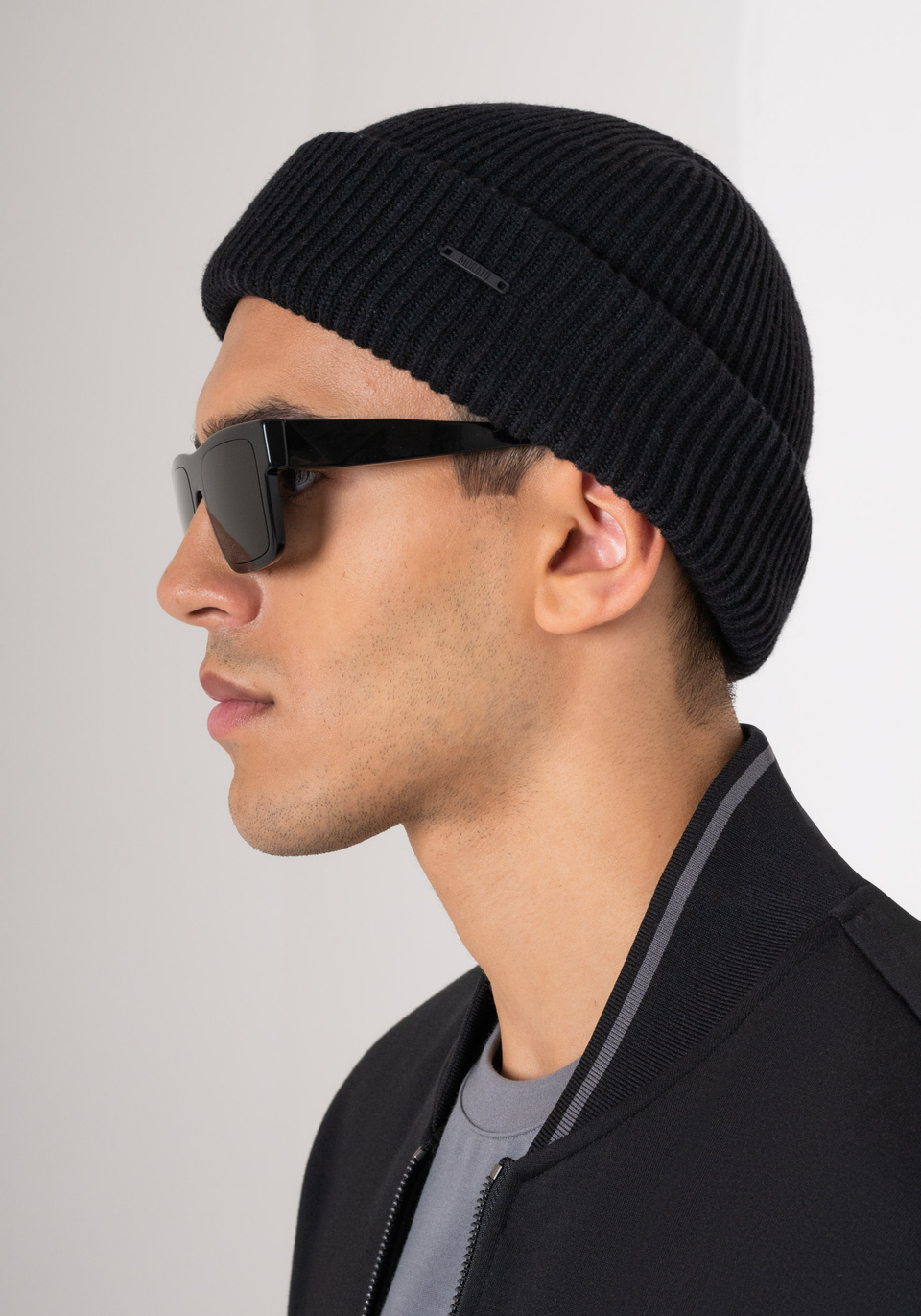 BLACK WOOL BLEND KNIT CAP Antony Morato