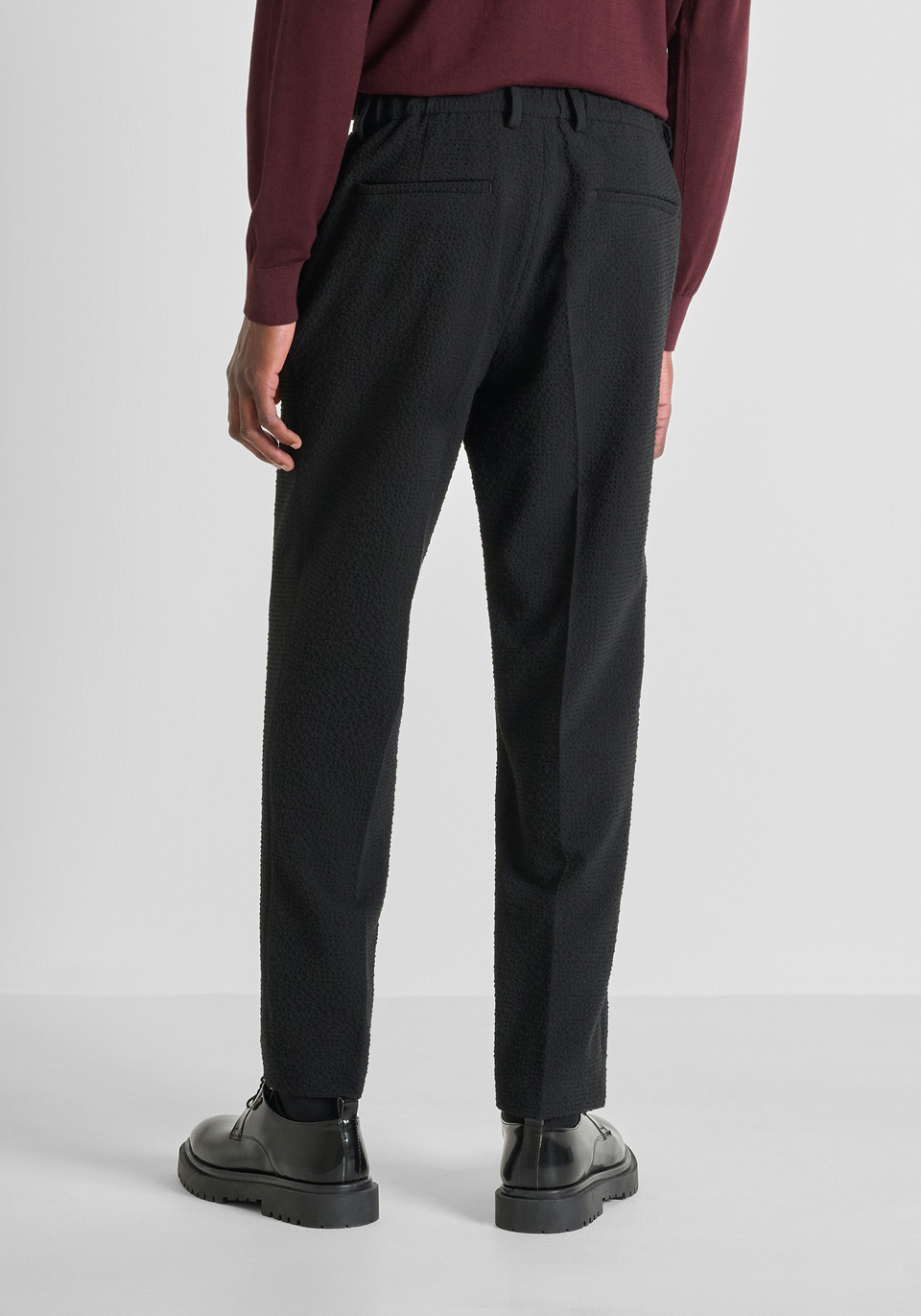 PANTALON REGULAR FIT « CORA » JAMBE DROITE EN TISSU VISCOSE - Antony Morato Online Shop