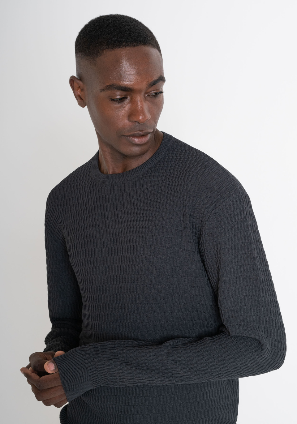 REGULAR FIT GREEN CREW NECK SWEATER IN VISCOSE BLEND JACQUARD - Antony Morato Online Shop