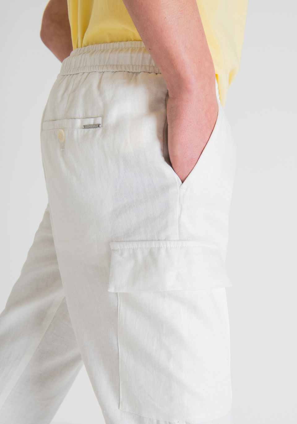 LINEN BLEND CARROT-FIT TROUSERS WITH SIDE POCKETS AND DRAWSTRING - Antony Morato Online Shop