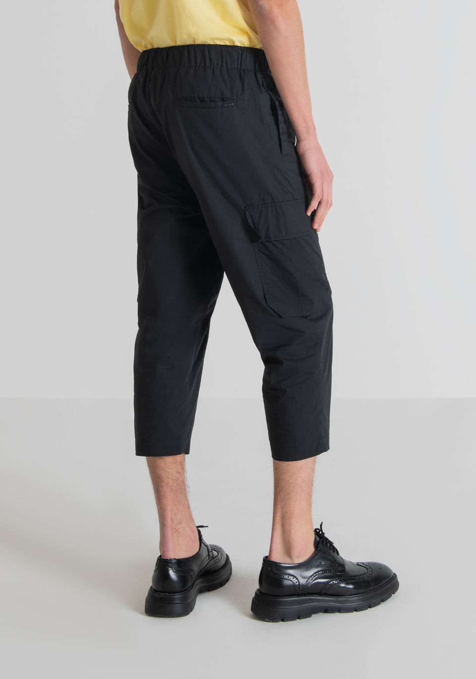 PURE COTTON CARROT-FIT TROUSERS WITH SIDE POCKETS AND DRAWSTRING - Antony Morato Online Shop