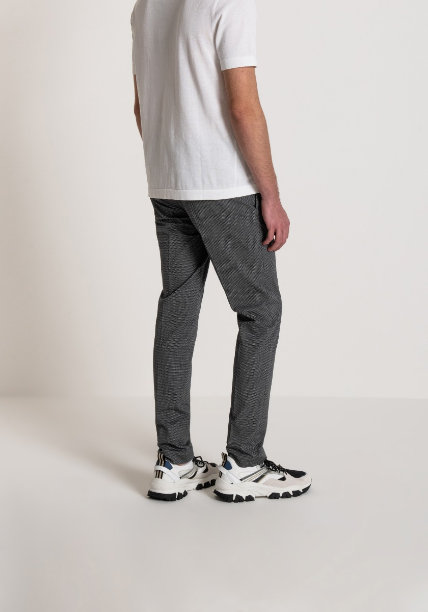 HOSE SKINNY FIT „BRYAN“ AUS ELASTISCHEM BAUMWOLLTWILL - Antony Morato Online Shop