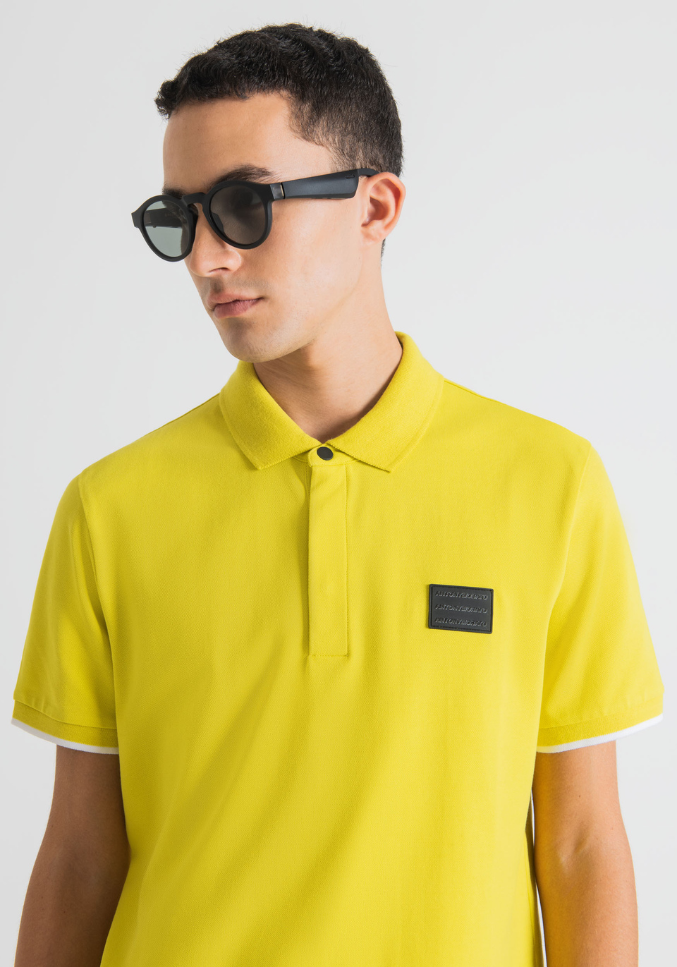 SLIM FIT POLO SHIRT IN STRETCH COTTON PIQUET WITH LOGO PATCH - Antony Morato Online Shop