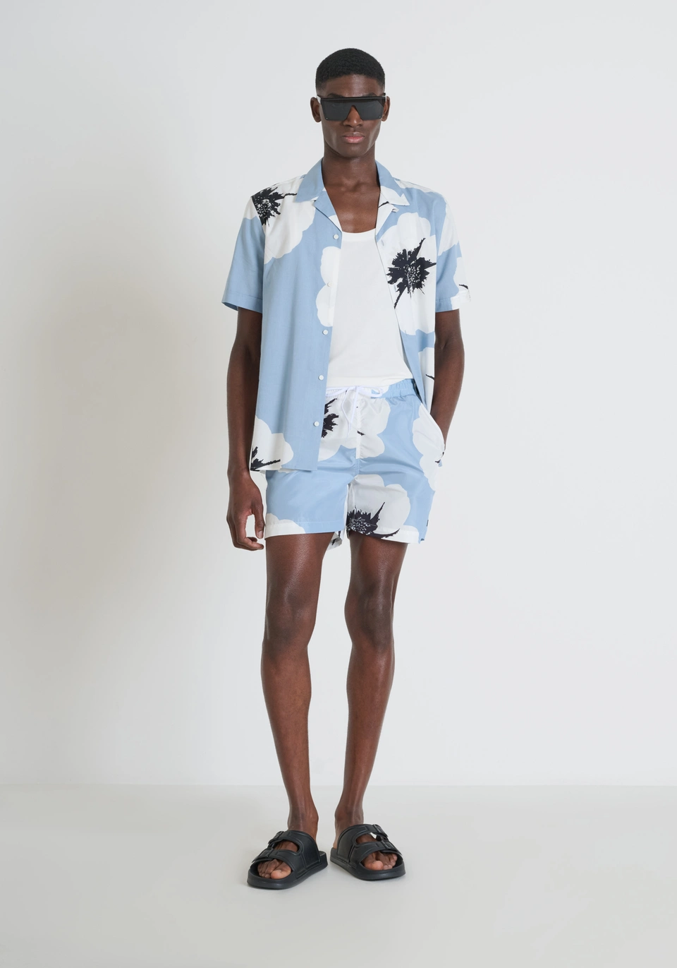 LOOK 202 LOOK 202