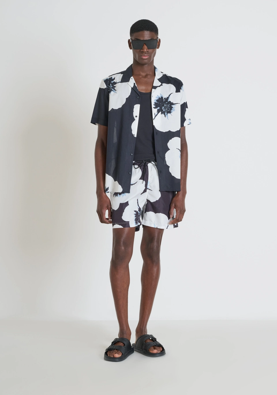 LOOK 203 LOOK 203