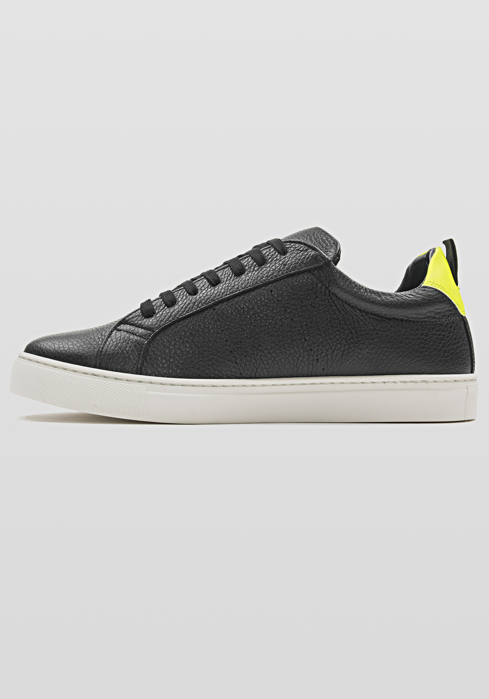 LOW-TOP SNEAKER IN SUPPLE TUMBLED LEATHER - Antony Morato Online Shop