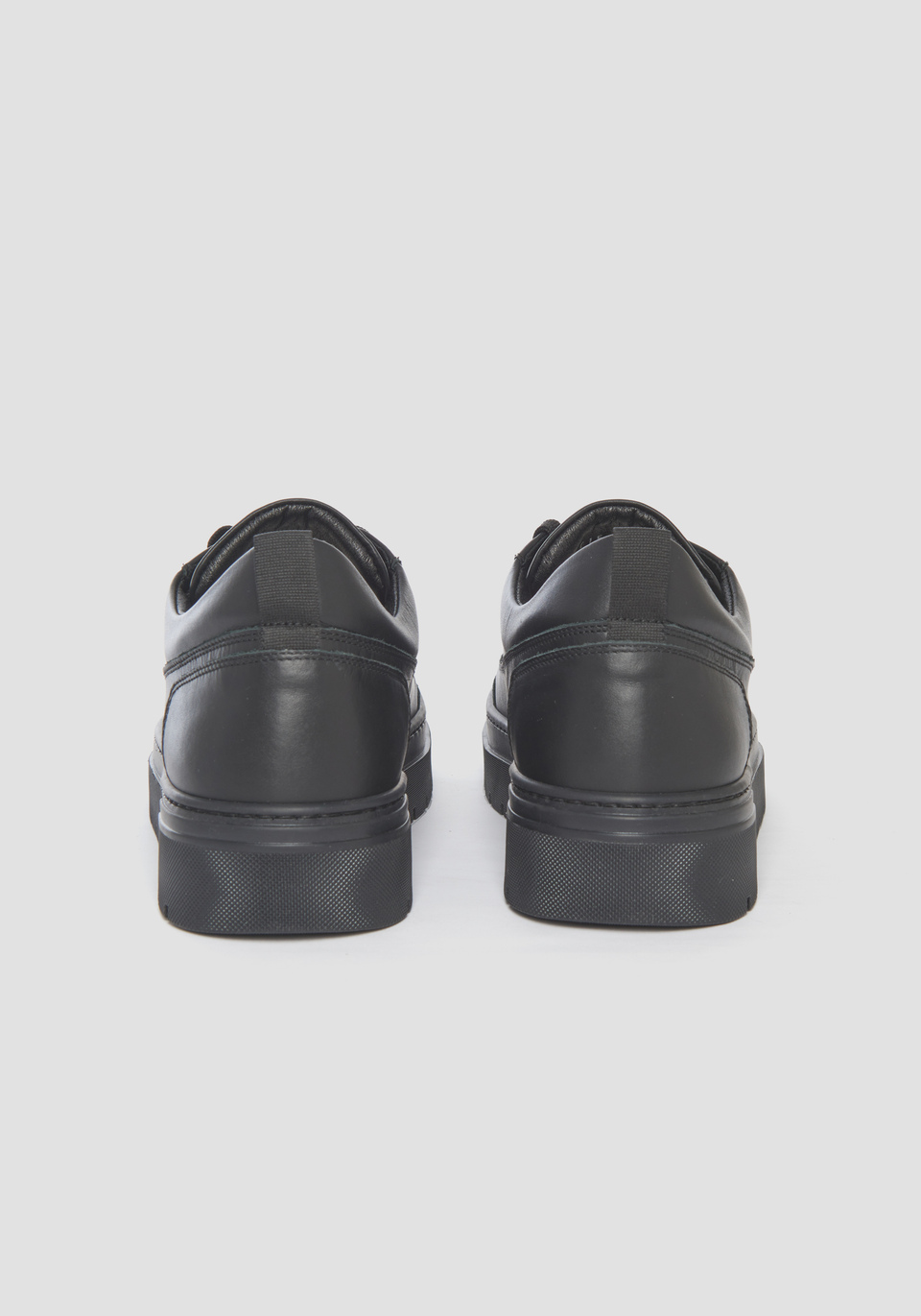 "FLINT" SNEAKERS IN LEATHER WITH TONE-ON-TONE DETAILS - Antony Morato Online Shop