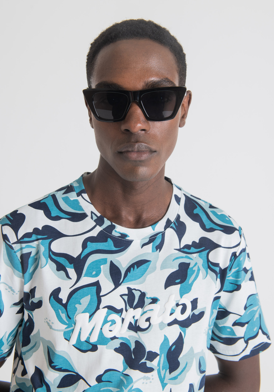 REGULAR-FIT T-SHIRT IN PURE COTTON WITH ALL-OVER FLORAL PRINT - Antony Morato Online Shop