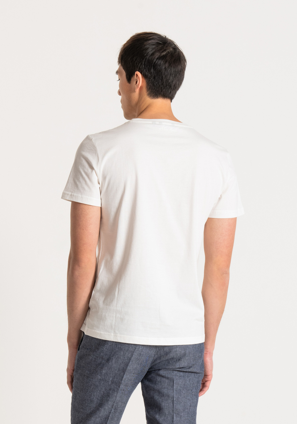 SLIM-FIT T-SHIRT IN 100% COTTON WITH A PARROT PRINT - Antony Morato Online Shop