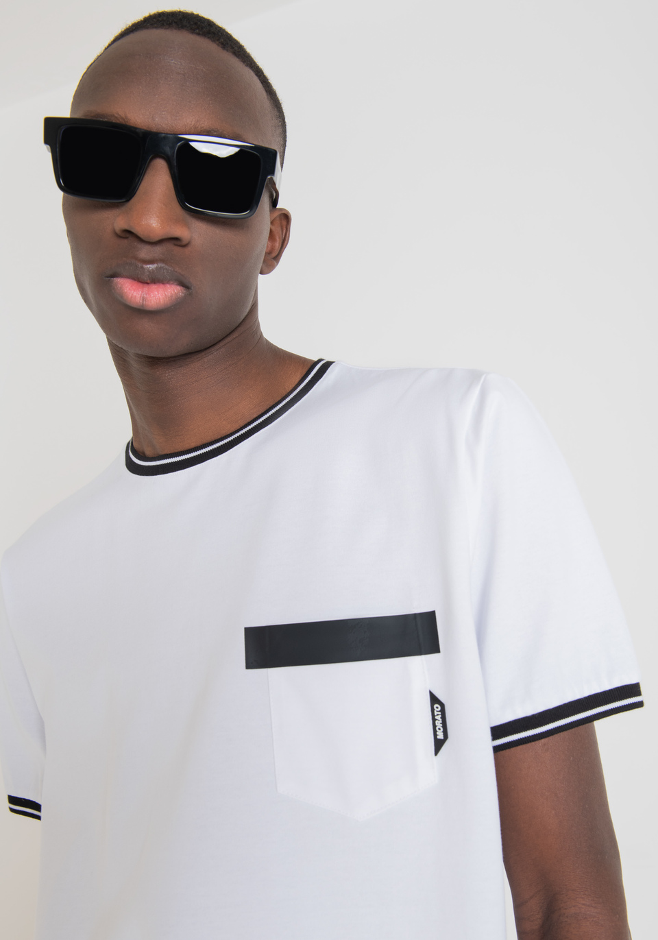 SLIM FIT T-SHIRT IN COTTON WITH RUBBERISED POCKET - Antony Morato Online Shop
