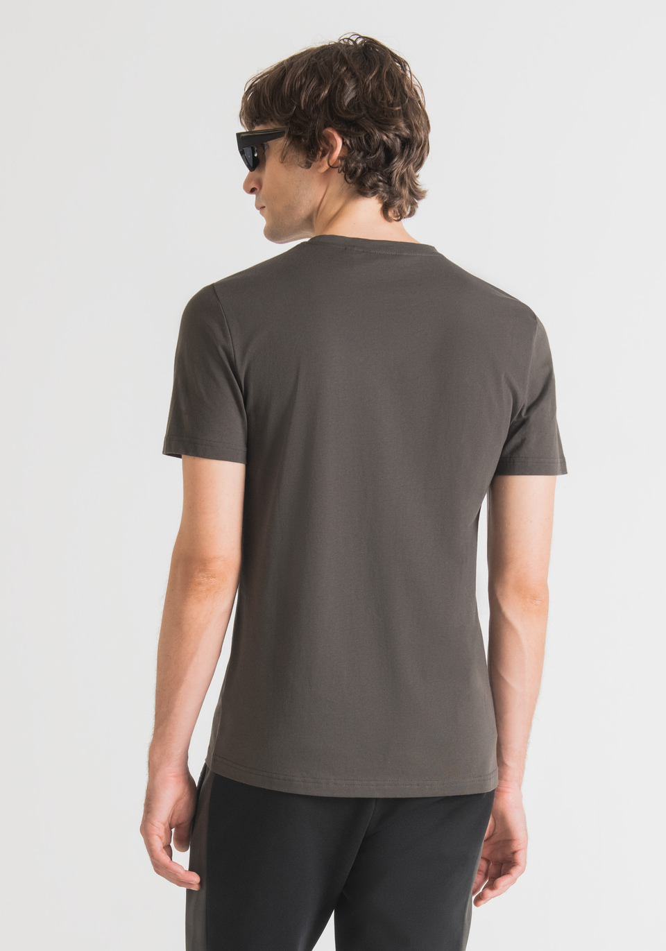SLIM FIT T-SHIRT IN COTTON JERSEY WITH EMBOSSED TONE-ON-TONE LOGO - Antony Morato Online Shop