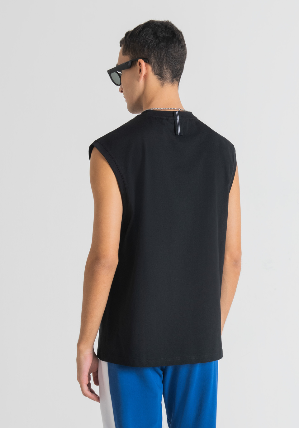 SLIM-FIT SLEEVELESS T-SHIRT IN PURE COTTON WITH LOGO PRINT - Antony Morato Online Shop