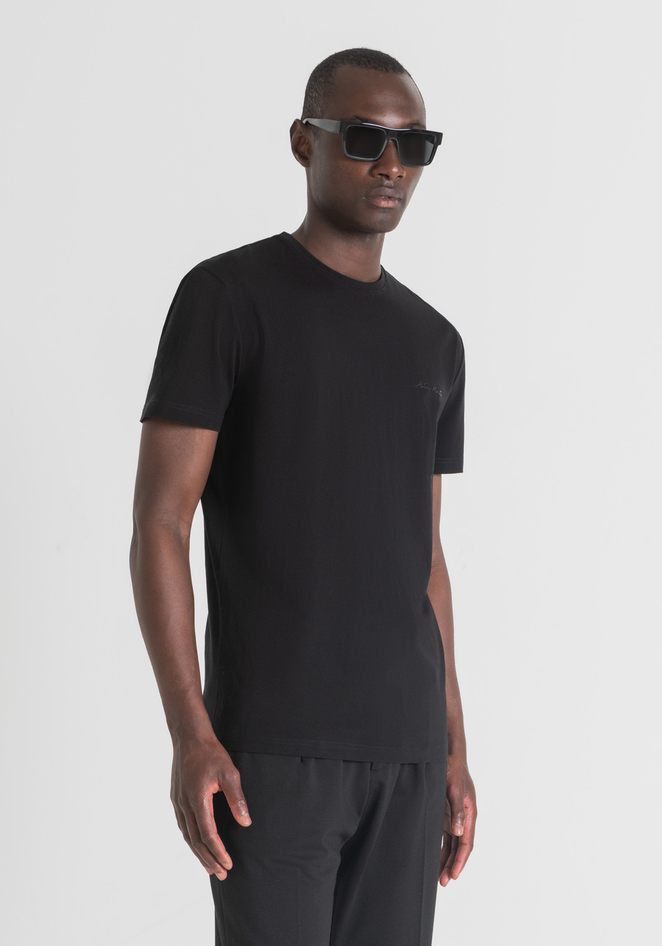 T-SHIRT SUPER SLIM EN JERSEY DE COTON SOUPLE ÉLASTIQUE - Antony Morato Online Shop